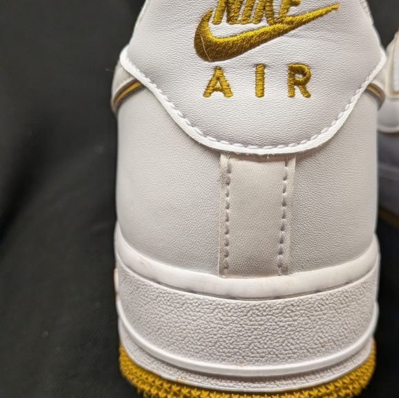Nike Air Force Ones '07, White Bronzine, Size 11 - Picture 11 of 12